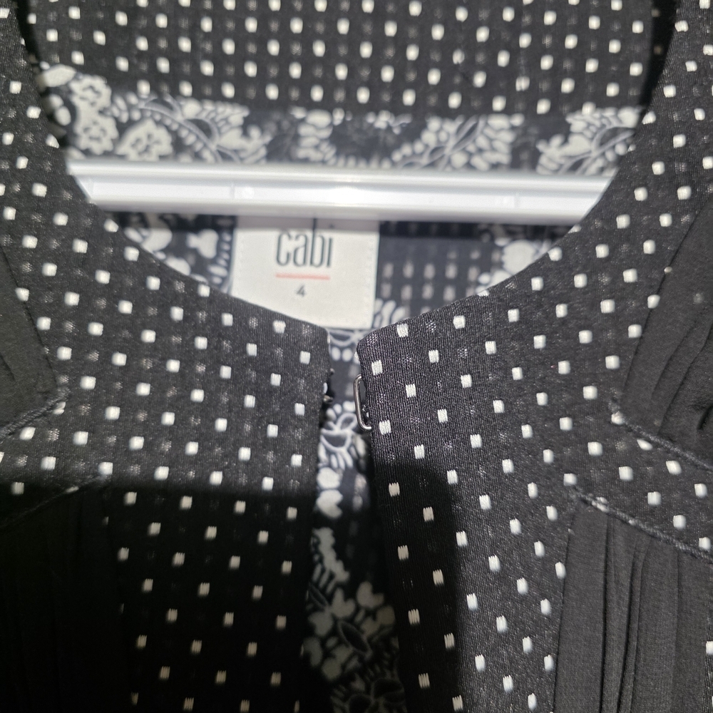 CAbi Size 4 Black Blazer Elegant PTP 18 Length 18 - EUC - Picture 4 of 5